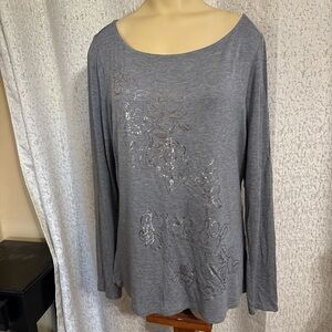 WHBM White House Black Market Long Sleeve Gray Rose Foil Print, NWT, Size Large